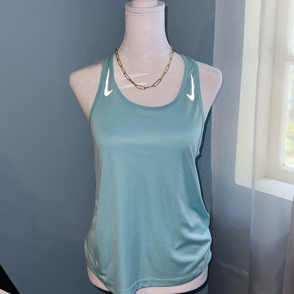 Nike drifit tank running